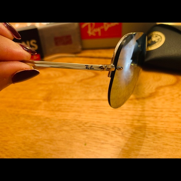 Ray-Ban RB3449 Iconic Aviator - Picture 3 of 8
